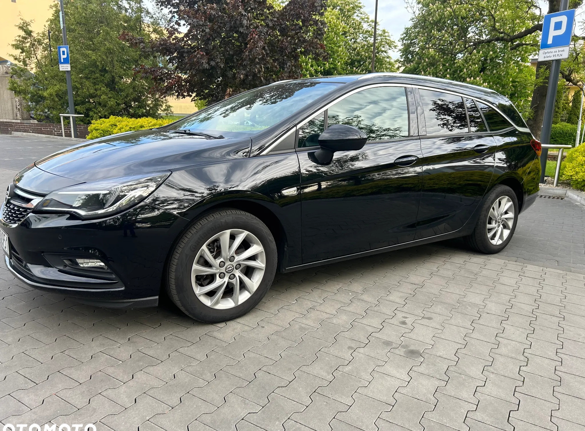 Opel Astra cena 51500 przebieg: 146383, rok produkcji 2018 z Koprzywnica małe 596